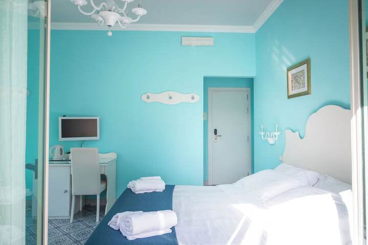Room 41 of 82