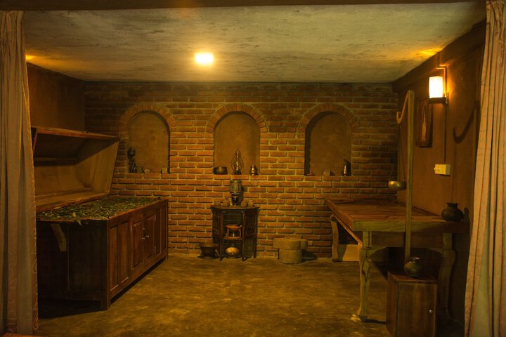 Room 32 of 58