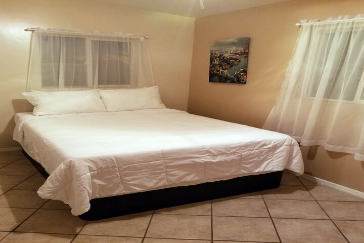 Room 9 of 66