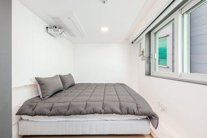 Room 18 of 54
