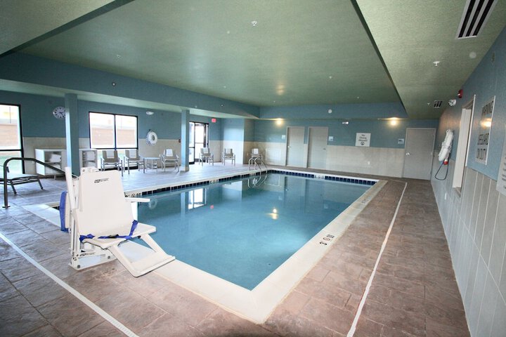Pool 8 of 25