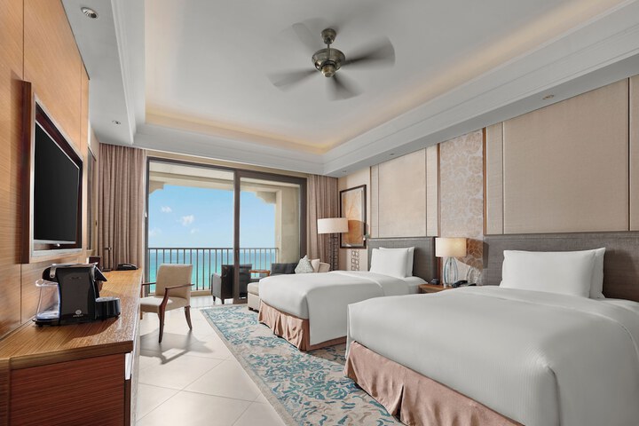Room 30 of 111