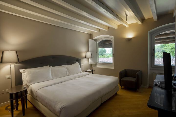 Room 21 of 67