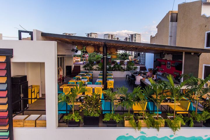 NOMADS HOTEL HOSTEL AND BAR