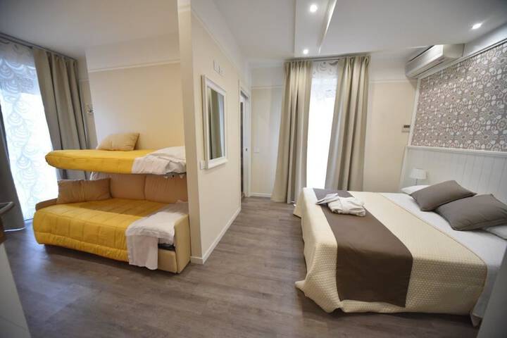 Room 3 of 21