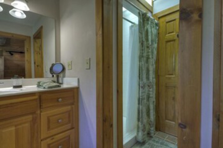 Room 10 of 29