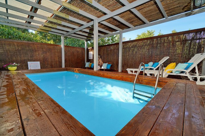 Pool 29 of 58