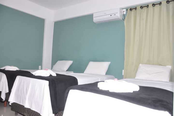 Room 9 of 32