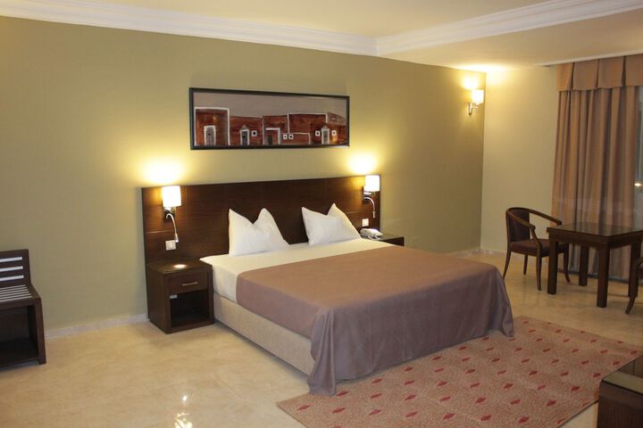 Room 14 of 42