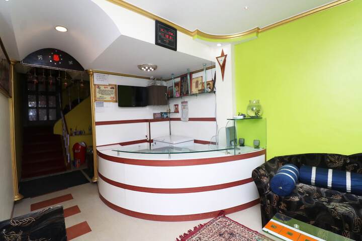 OYO 22675 HOTEL PRATEEK