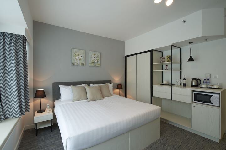 Room 10 of 50