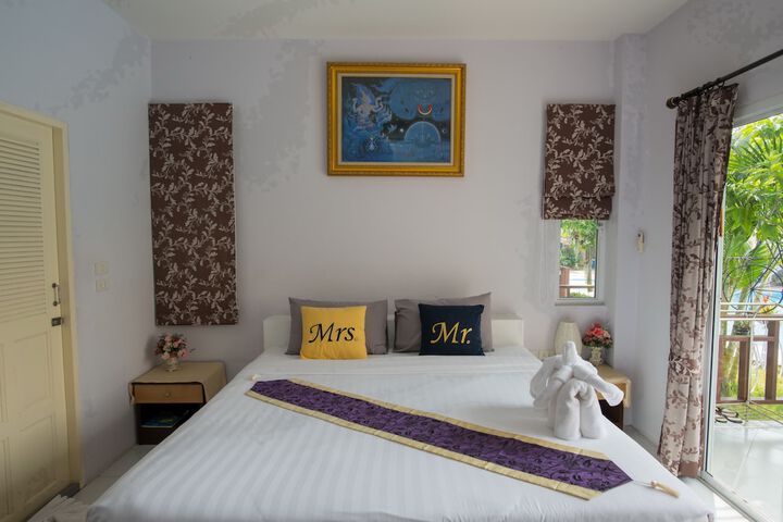 Room 7 of 14