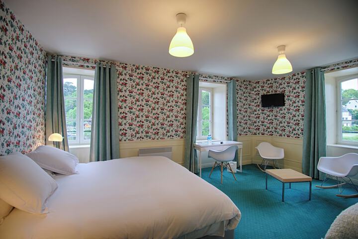 Room 7 of 34
