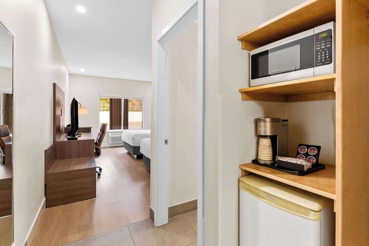 Room 25 of 50