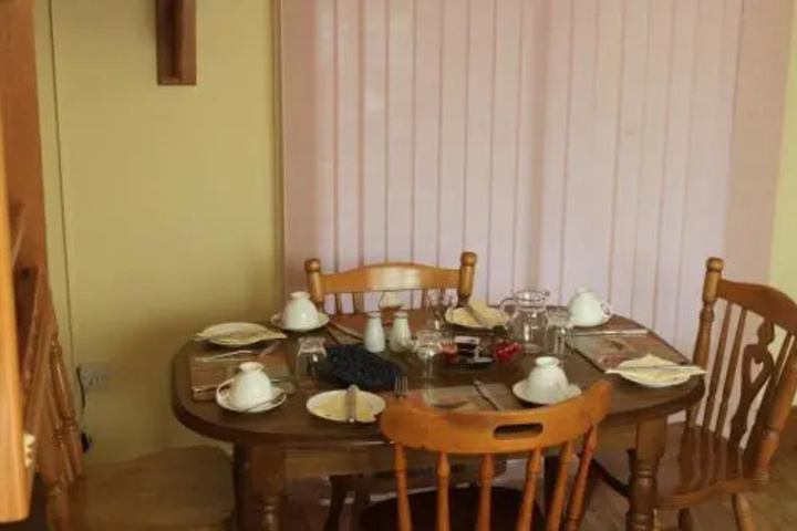 Dining 12 of 12