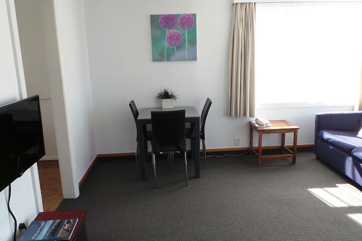Room 28 of 61