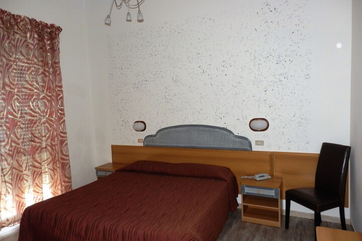 Room 8 of 49