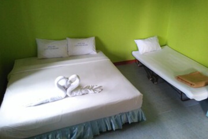 Room 33 of 39
