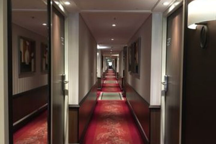 Ballroom/Hall 58 of 80