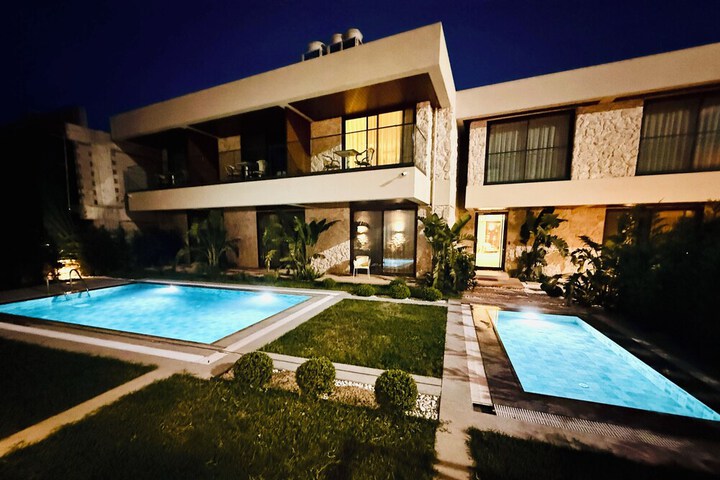 Pool 45 of 71