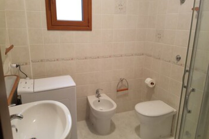 Room 8 of 92