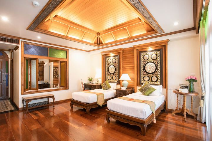Room 10 of 73
