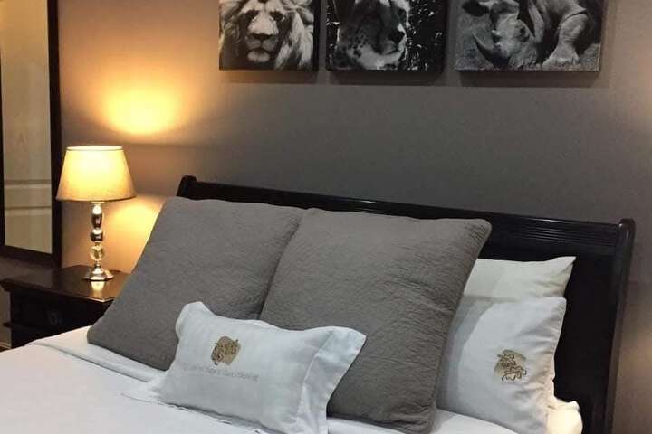 Room 17 of 32