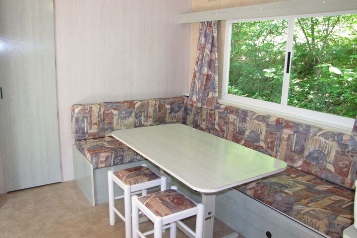 Room 6 of 72