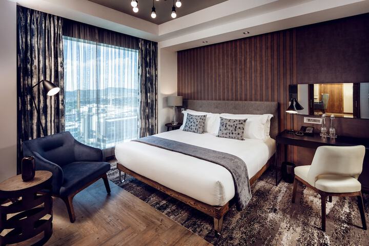 Room 9 of 52