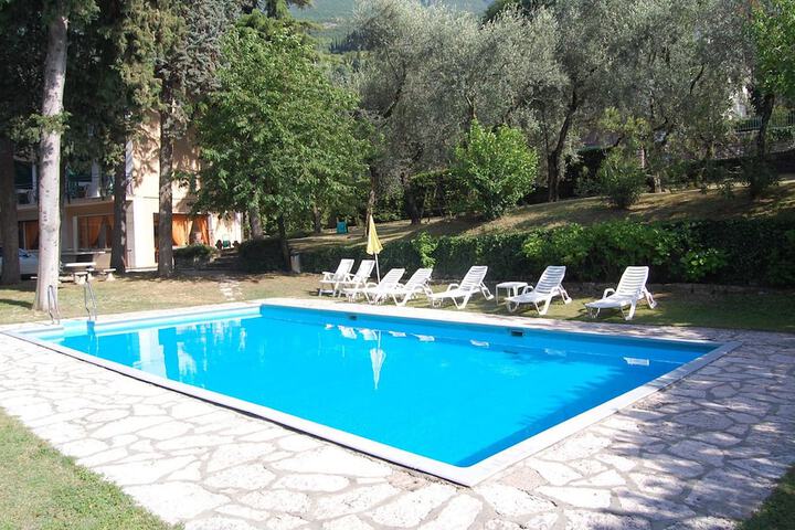 Hotel Pool