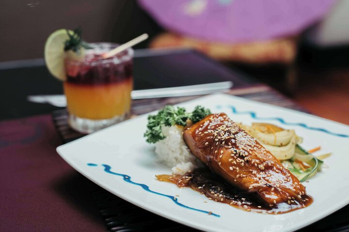 Dining 95 of 163