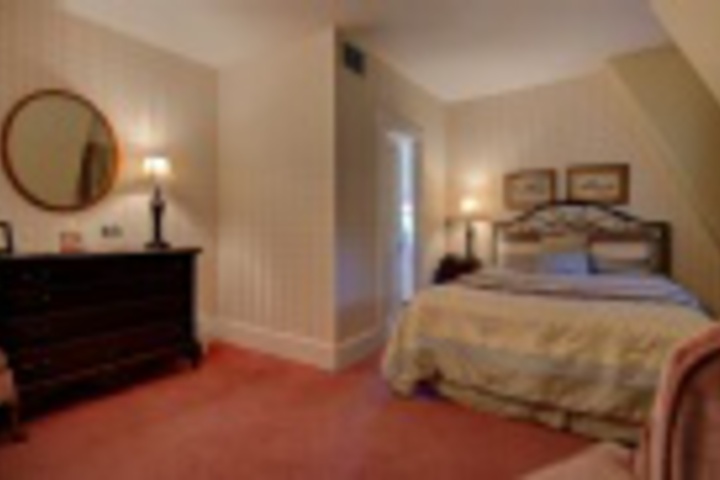 Room 89 of 408