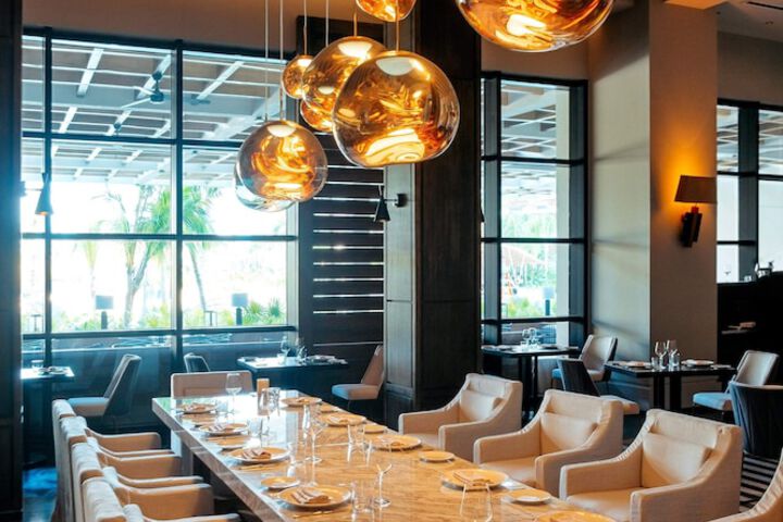 Dining 90 of 140