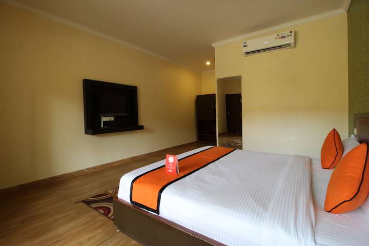 Room 5 of 13