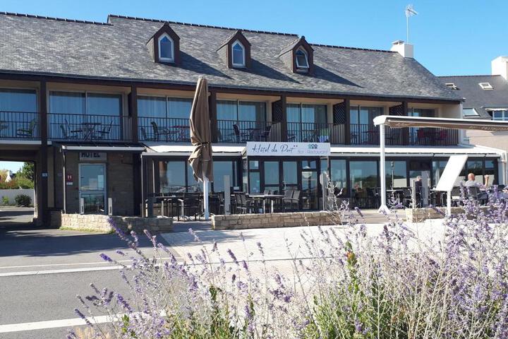 Hôtel du Port Bar Restaurant