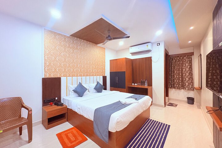 Room 14 of 28