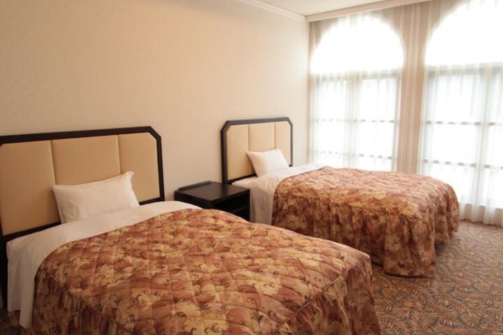 Room 10 of 59