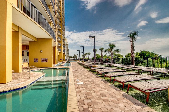 Pool 48 of 69