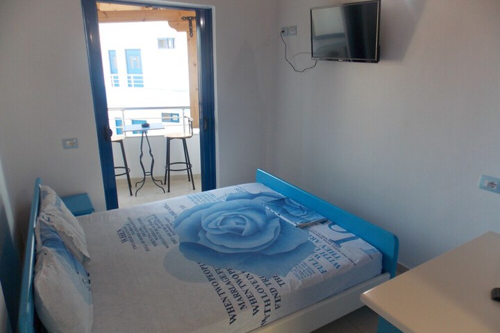 Room 15 of 109