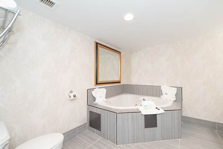 Jetted tub