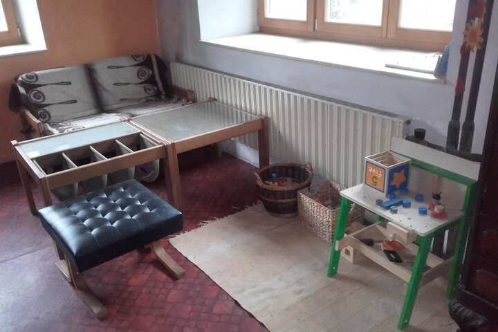 Room 8 of 40