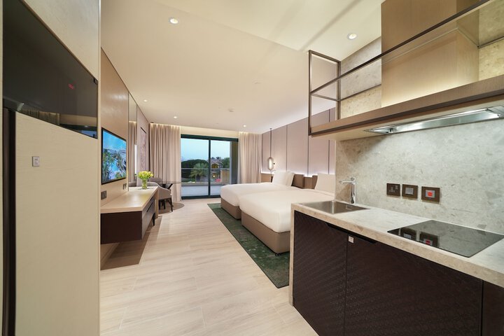 Room 30 of 180