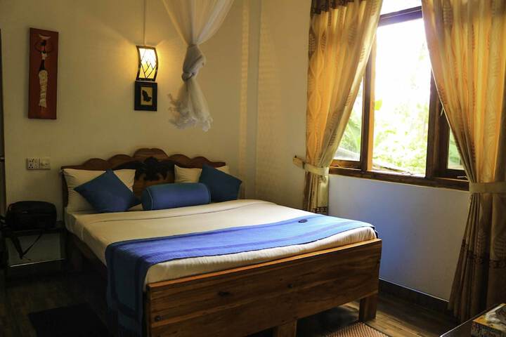 Room 8 of 13