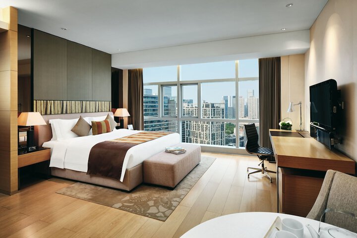 Room 4 of 38