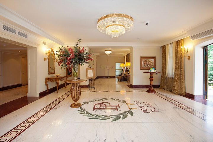 Hotel 3 of 166