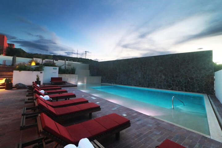 Pool 69 of 137