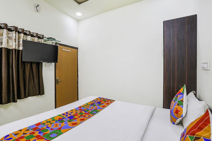 Room 8 of 24