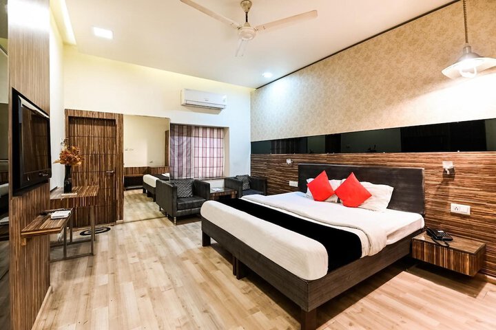 Room 30 of 57
