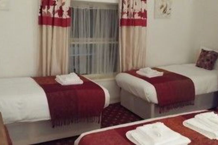 Room 26 of 33
