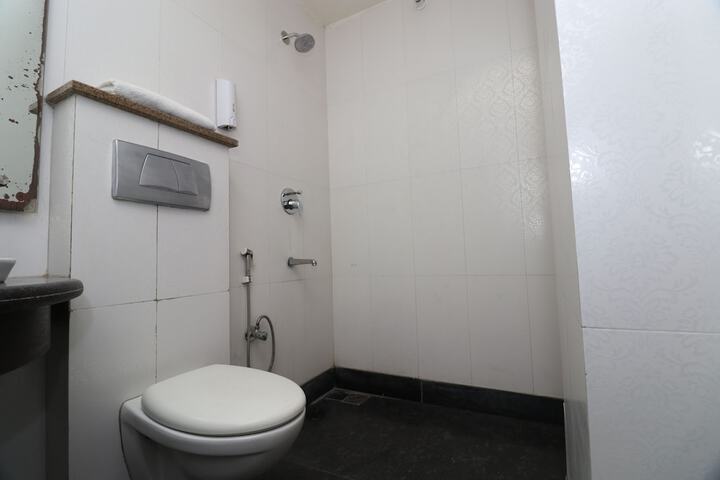 Room 18 of 26